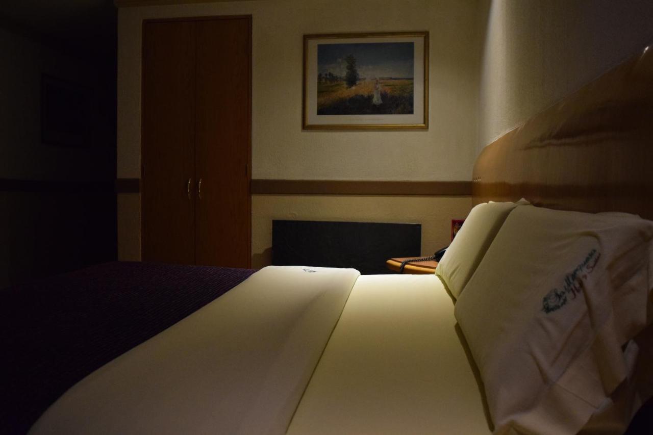 Hotel & Suites La Marquesa Toluca Ngoại thất bức ảnh
